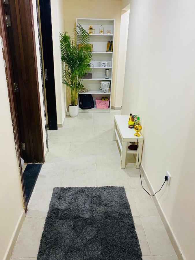 Nash Guest House Females Only Dubai Buitenkant foto