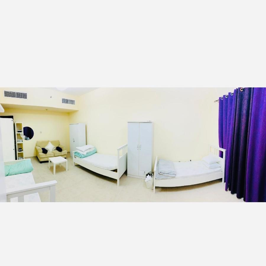 Nash Guest House Females Only Dubai Kamer foto